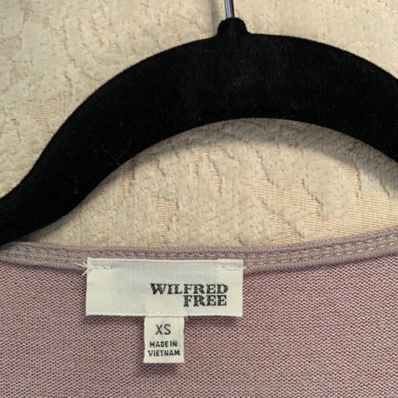 Long sleeve beige shirt - Picture 2 of 2